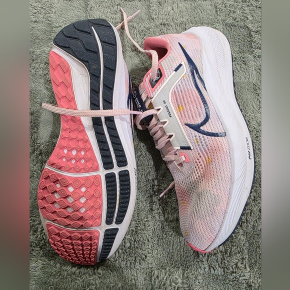 Nike Pink and Blue Athletic Shoes with Cushioned Support - Picture 6 of 9